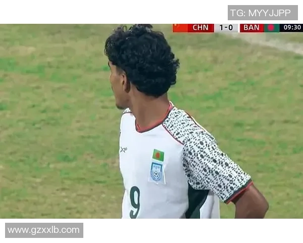 友谊赛尤文图斯与曼联零比零平局帽子戏法瞬间引发全场热议