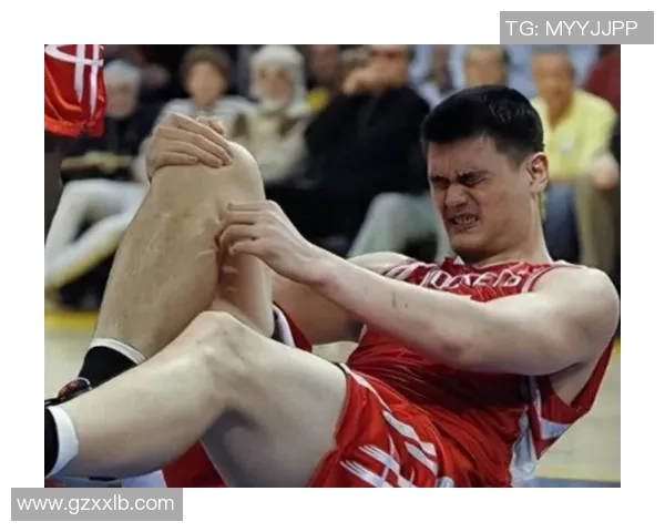 姚明学姐的篮球之路与人生启示：从球场到人生舞台的精彩转折