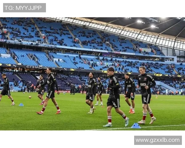 足总杯激战曼城与里昂平局点球大战精彩瞬间引发全场沸腾