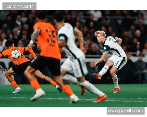 德甲焦点战皇马绝杀热刺全场沸腾精彩集锦回顾 德甲焦点战皇马绝杀热刺全场沸腾精彩集锦回顾