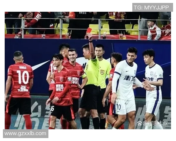 中超联赛惊现大逆转多特蒙德狂胜拜仁引发争议判罚热议