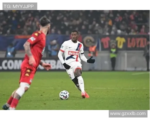 意甲精彩对决AC米兰狂胜巴黎圣日耳曼帽子戏法点燃全场激情