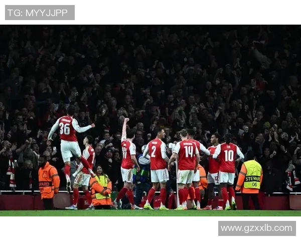 西甲激战阿森纳与本菲卡战成平局补时进球引发全场狂欢分析战术细节