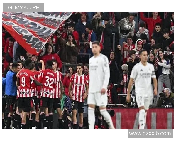 中超精彩对决切尔西与皇马1比1平局逆转瞬间引发全场热议