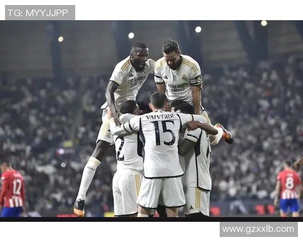 英超激战:皇马强势击败马竞点球大战点燃全场激情 英超激战:皇马强势击败马竞点球大战点燃全场激情