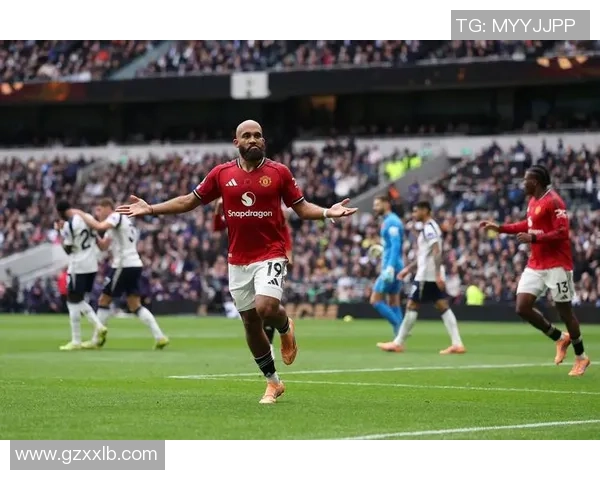 意甲焦点战那不勒斯与热刺握手言和乌龙球成比赛转折点