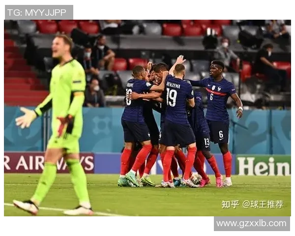 曼联狂胜AC米兰五球大捷乌龙球成全场焦点瞬间